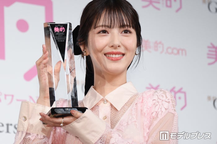 浜辺美波、美の秘訣明かす「お肌も体調も良くなりました」