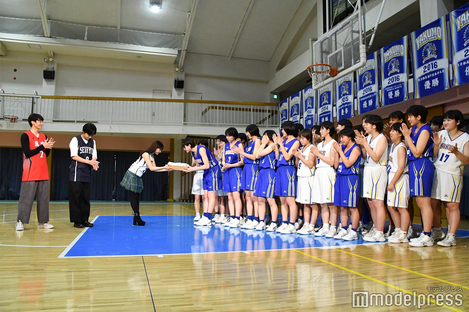 （左から）小関裕太、北村匠海、土屋太鳳 （C）モデルプレス