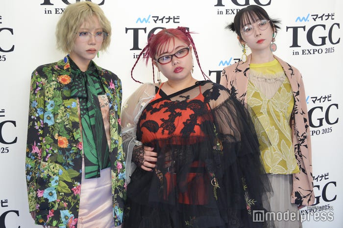 エア、UraN、浅見めい/くれいじーまぐねっと(C)モデルプレス