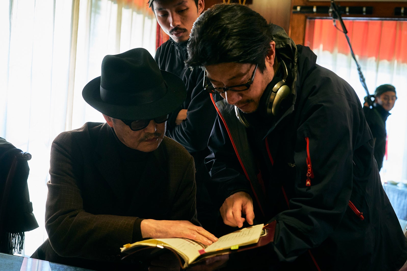 映画「一度も撃ってません」（4月24日公開）メイキング（C）2019「一度も撃ってません」フィルムパートナーズ