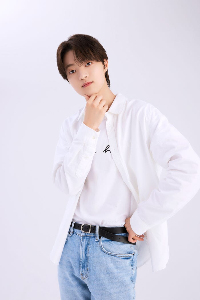 EJ/&TEAM(C)HYBE LABELS JAPAN