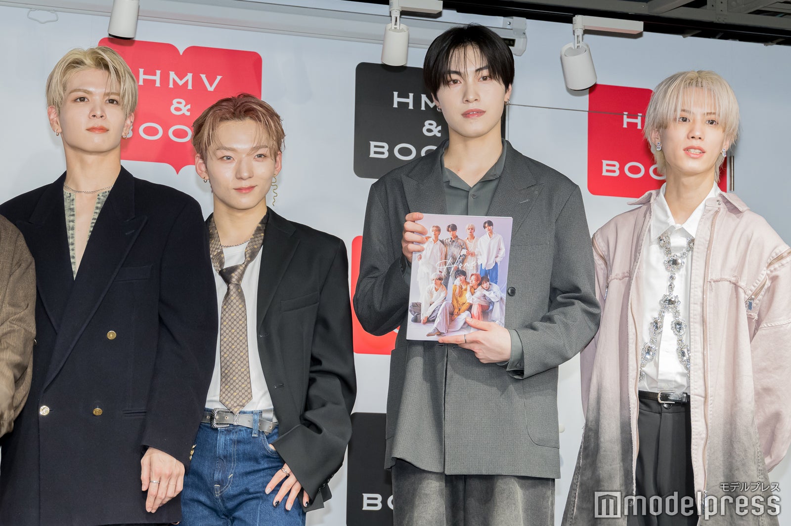 （左から）栗田航兵、古瀬直輝、西島蓮汰、小堀柊（C）モデルプレス