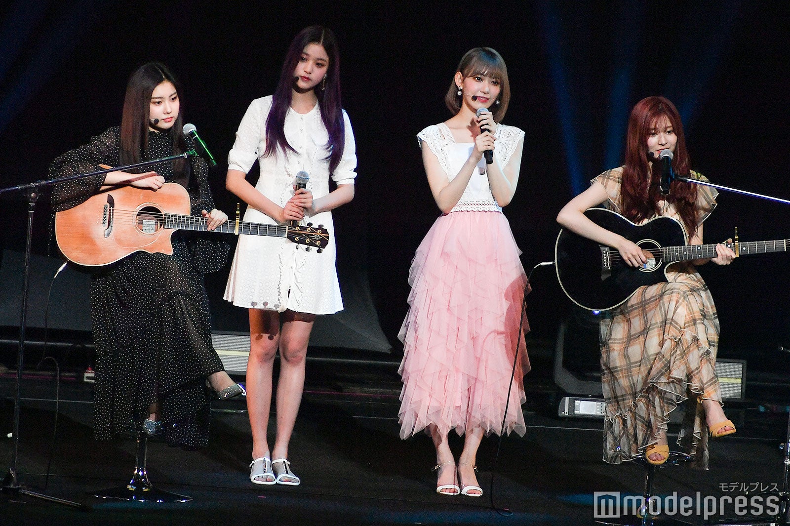 カン・ヘウォン、チャン・ウォニョン、宮脇咲良、キム・ミンジュ （C）モデルプレス