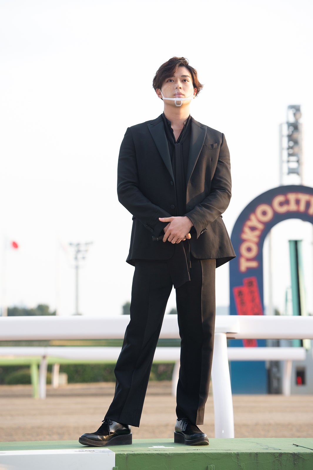 画像5/7) 中村倫也＆新田真剣佑、予想外れるも興奮「来年は当て