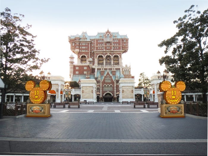 ウォーターフロントパークのデコレーション(C)Disney