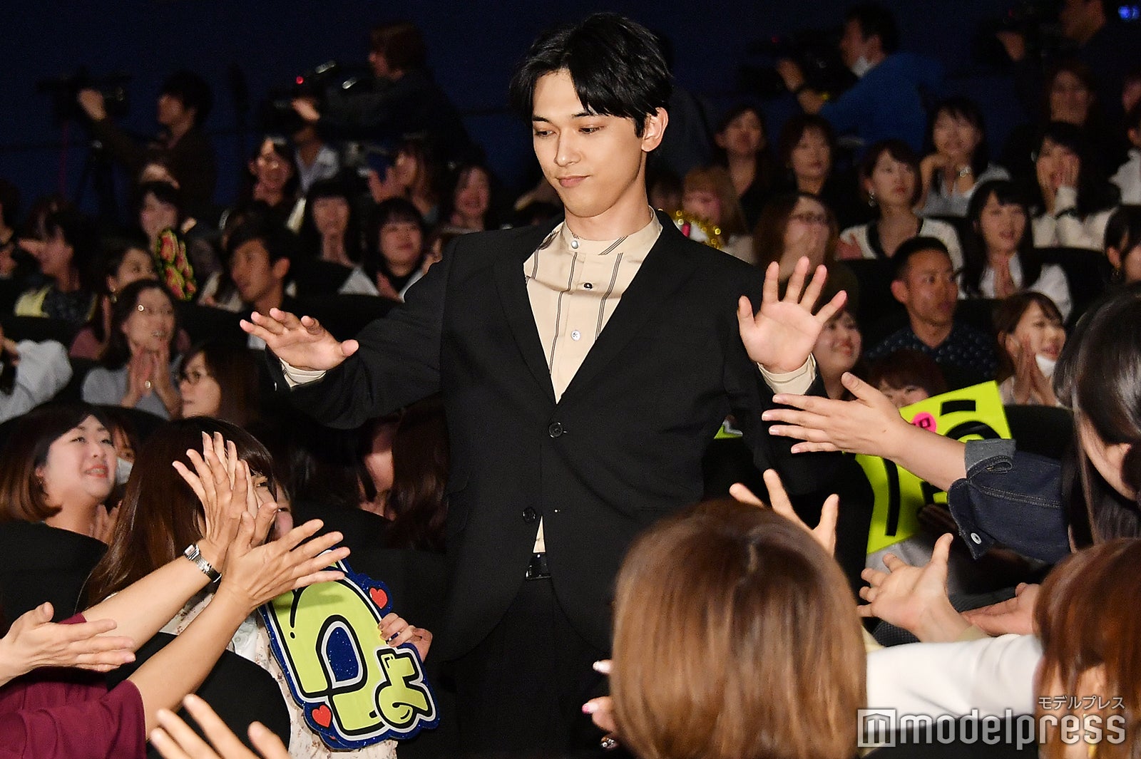 吉沢亮 （C）モデルプレス