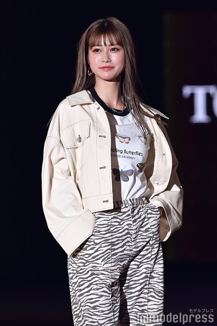 前髪ストレートの生見愛瑠(C)モデルプレス