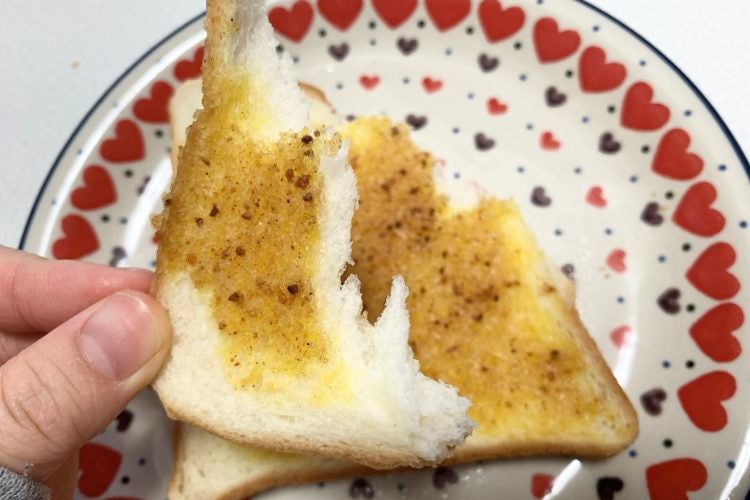 ぬって焼いたらカレーパン