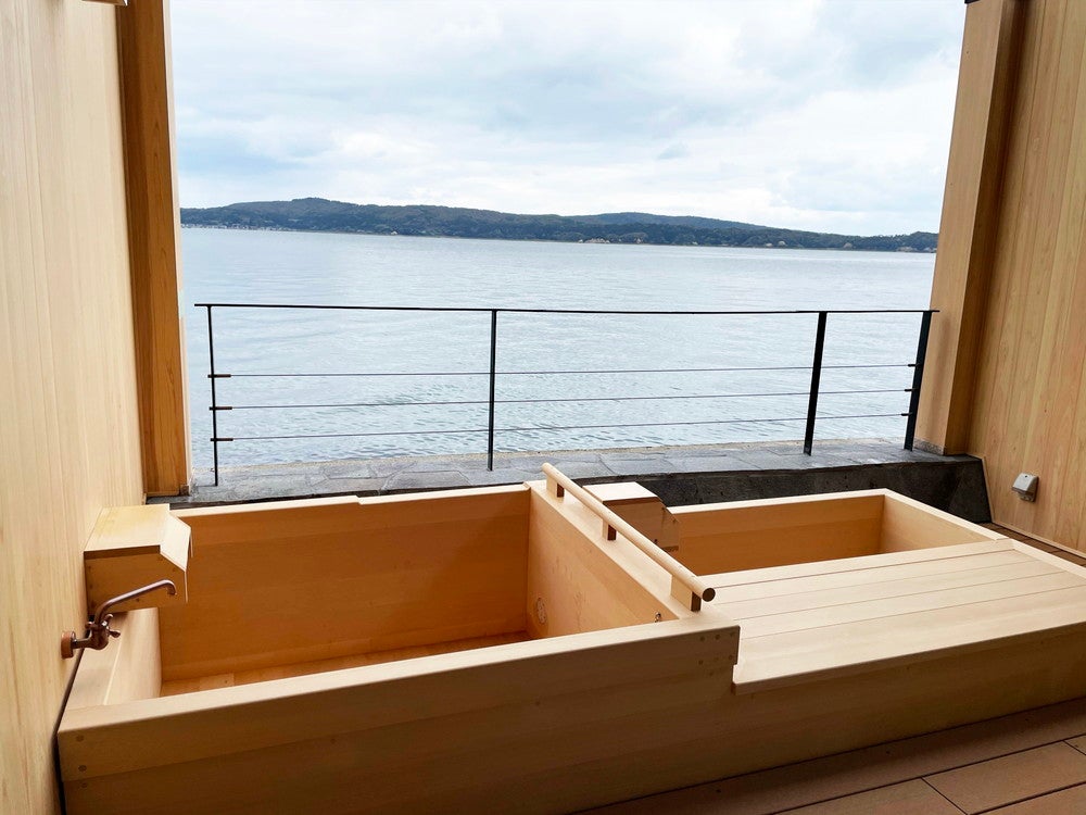 天然温泉露天風呂／画像提供：共立メンテナンス