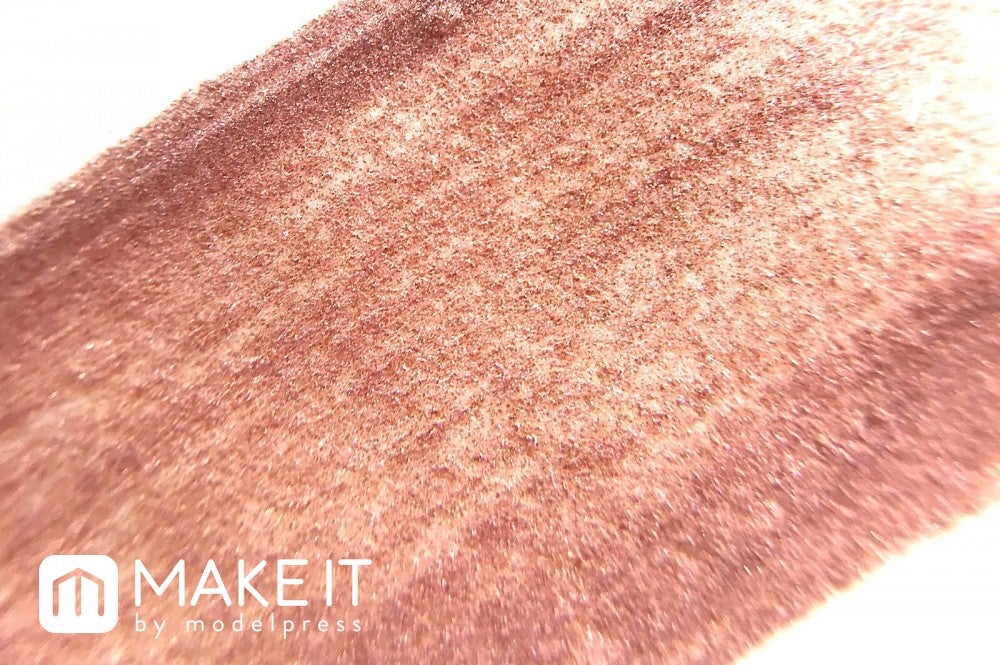 ピンクの中にシルバーパールが閉じこめらている (C)メイクイット