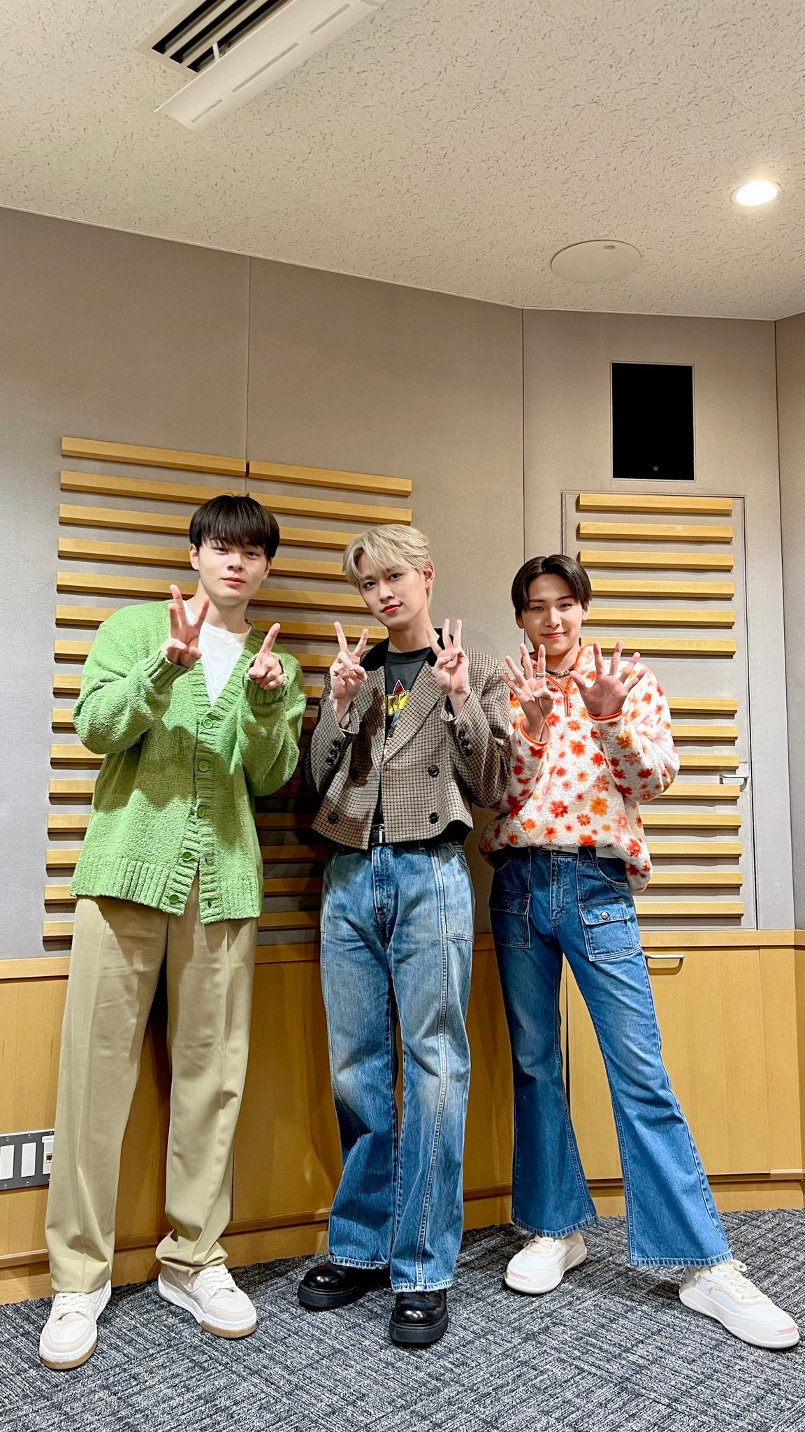 JO1白岩瑠姫・川尻蓮・鶴房汐恩、“数字ポーズ”に注目集まる「もしかして…」