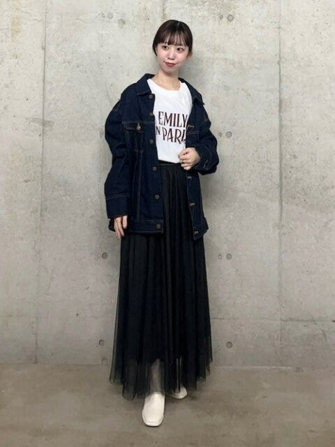 デニムジャケット　コーデ　秋アウター