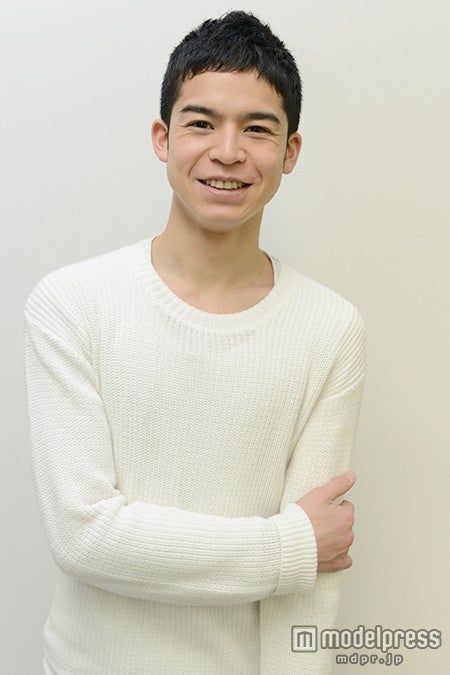 菅谷哲也／ヘアメイク：武部千里