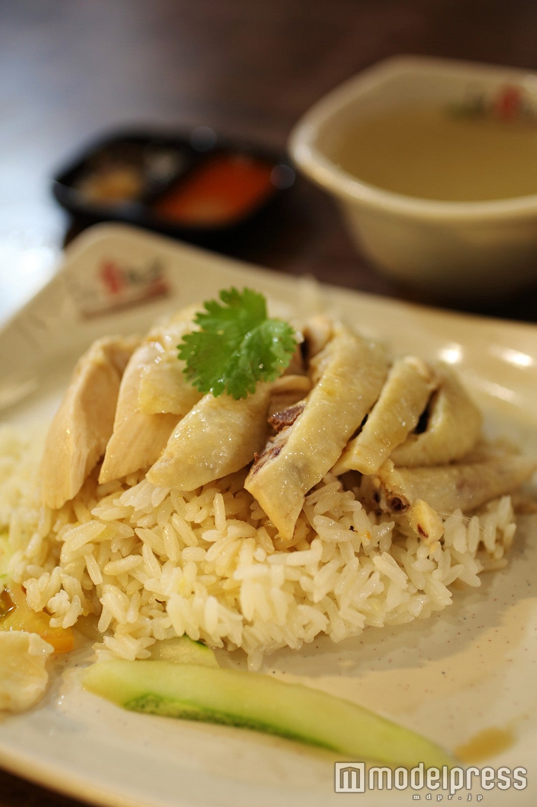 チキンライス（イメージ）／画像提供：JTBワールドバケーションズ