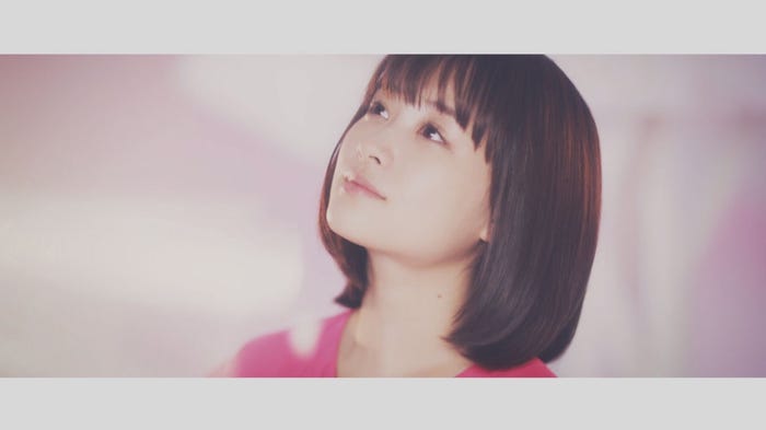大原櫻子「ひらり」MVより/画像提供:JVCケンウッド・ビクターエンタテインメント