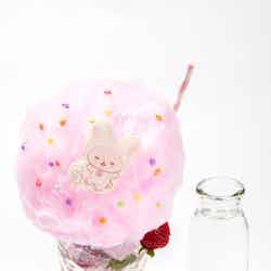 キラキラお星さまのいちごソーダ¥
880(税込)(C)SAN-X CO.,LTD.ALL RIGHTS RESERVED.