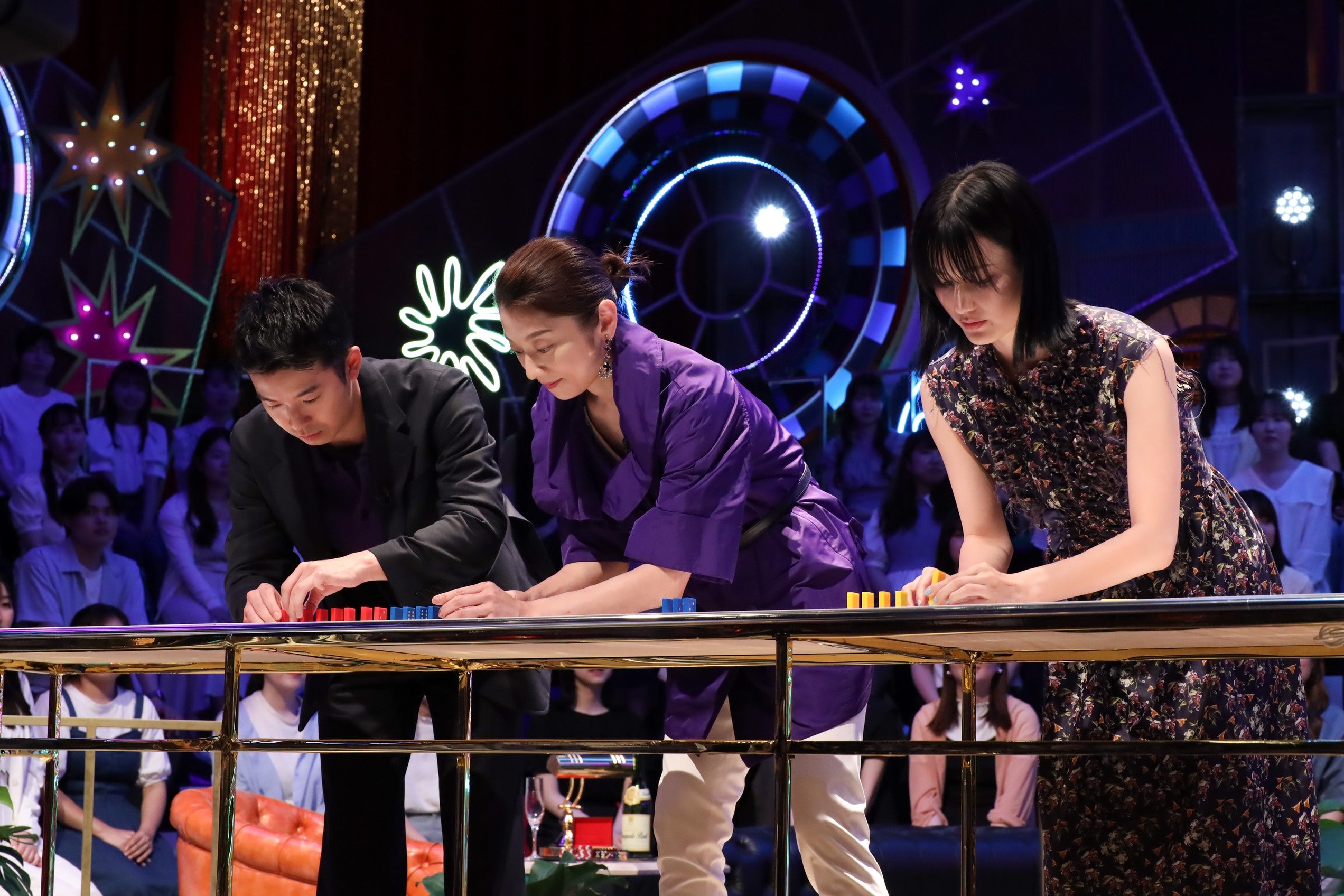 仲野太賀、小池栄子、橋本愛（C）フジテレビ