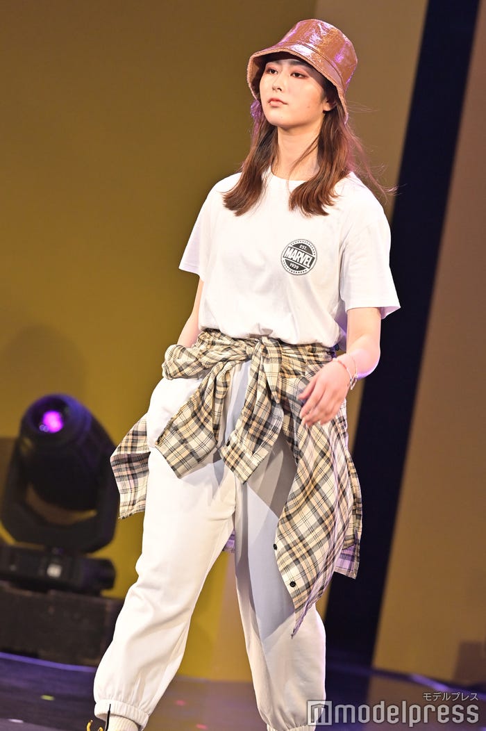 隅谷百花 (C)モデルプレス