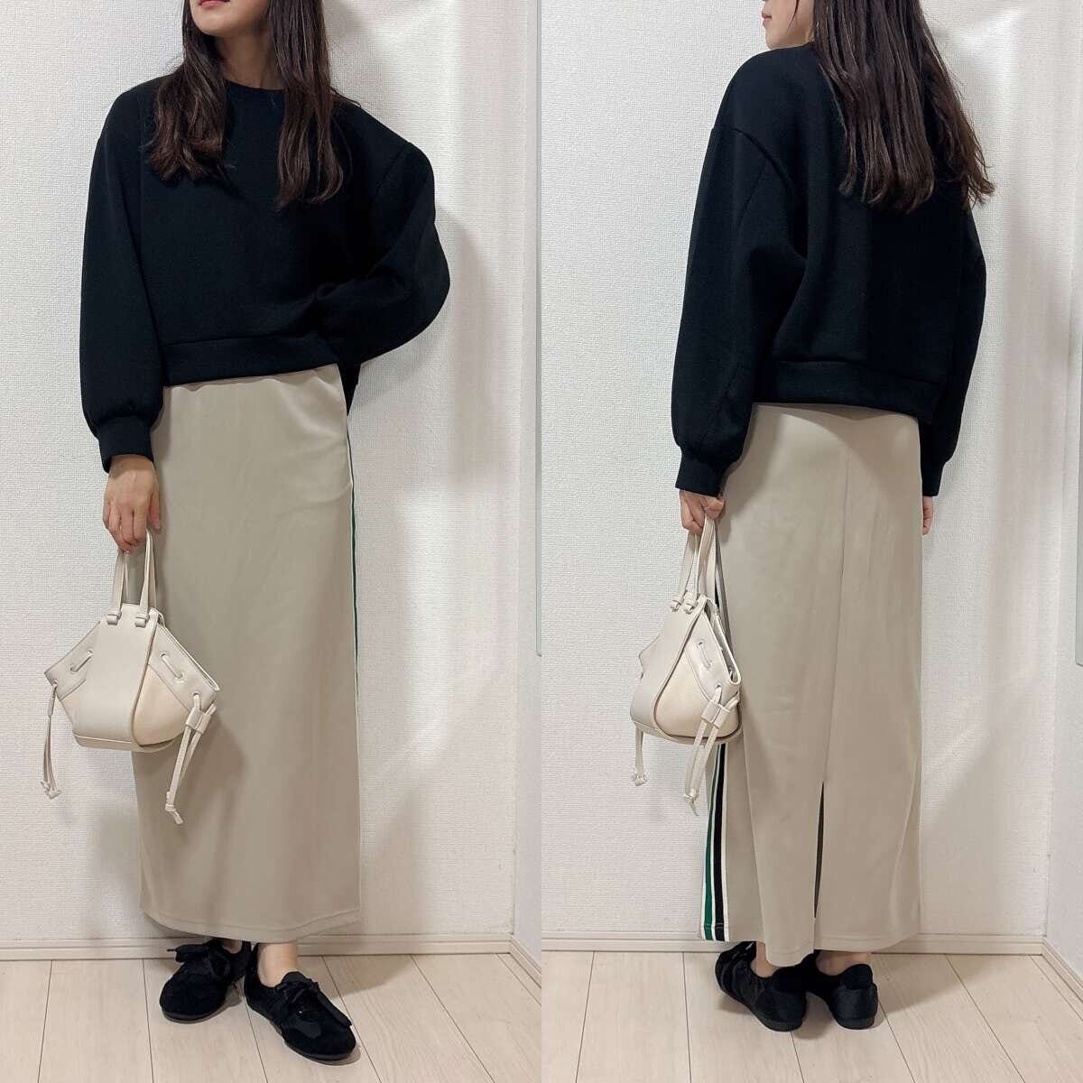 GUギャザーバレエスニーカー GUギャザーバレエスニーカーとライン入りスカートコーデ