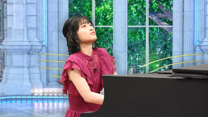 伊藤詩乃 (C)フジテレビ