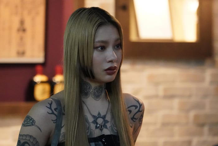 仲万美「降り積もれ孤独な死よ」第7話より(C)井龍一・伊藤翔太/講談社(C)ytv