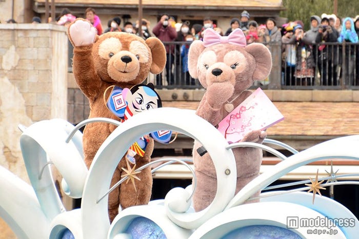 ダッフィー、シェリーメイ/東京ディズニーシー「ニューイヤーズ・グリーティング」