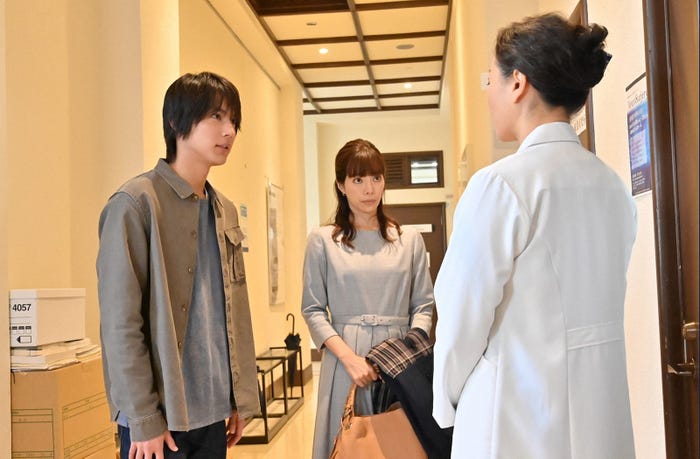 中川大志、桜井ユキ/「G線上のあなたと私」第5話より(C)TBS