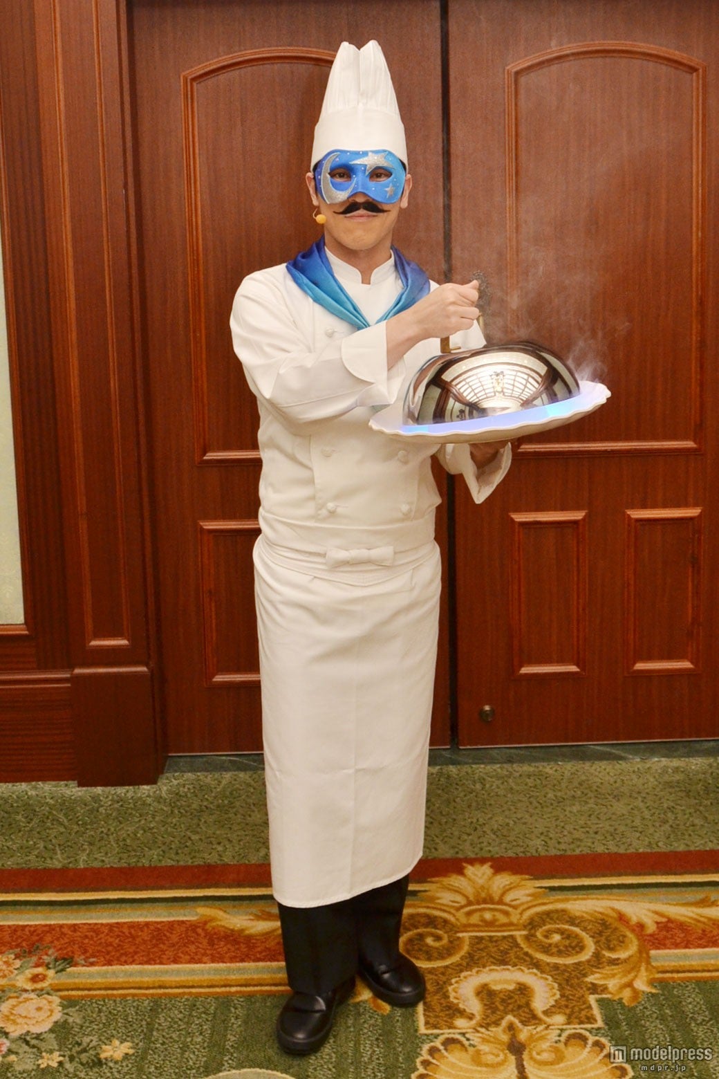 クロッシュを持ったマジカルシェフ