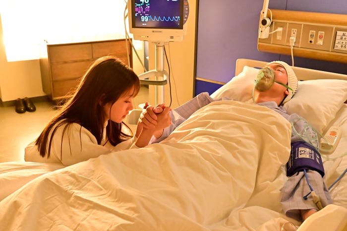 石原さとみ、綾野剛 「恋はDeepに」最終話より(C)日本テレビ