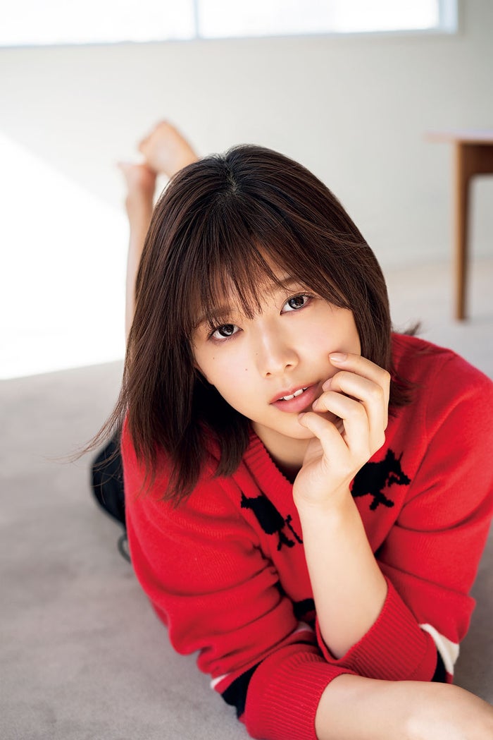 欅坂46渡邉理佐 アンニュイな視線で魅了 モデルプレス 欅坂46渡邉理佐 アンニュイな視線で魅了 モデルプレス