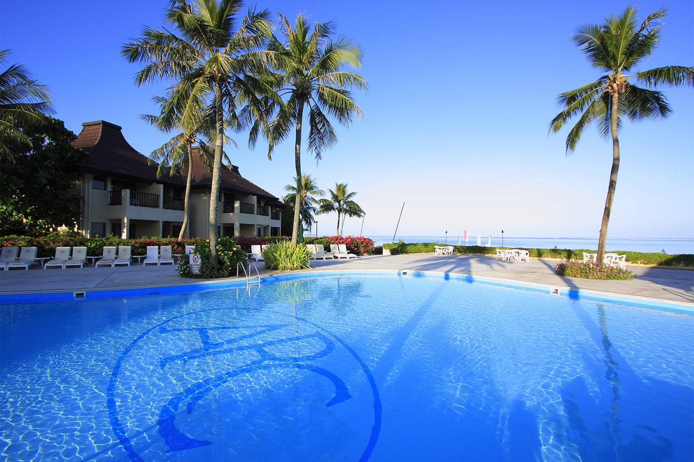 開放的な気分になれる屋外プール（C）Aqua Resort Club Saipan