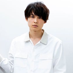 松村北斗、向井理主演『10の秘密』で謎の音大生役!SixTONESデビューと「関連性が強いのでうれしい」