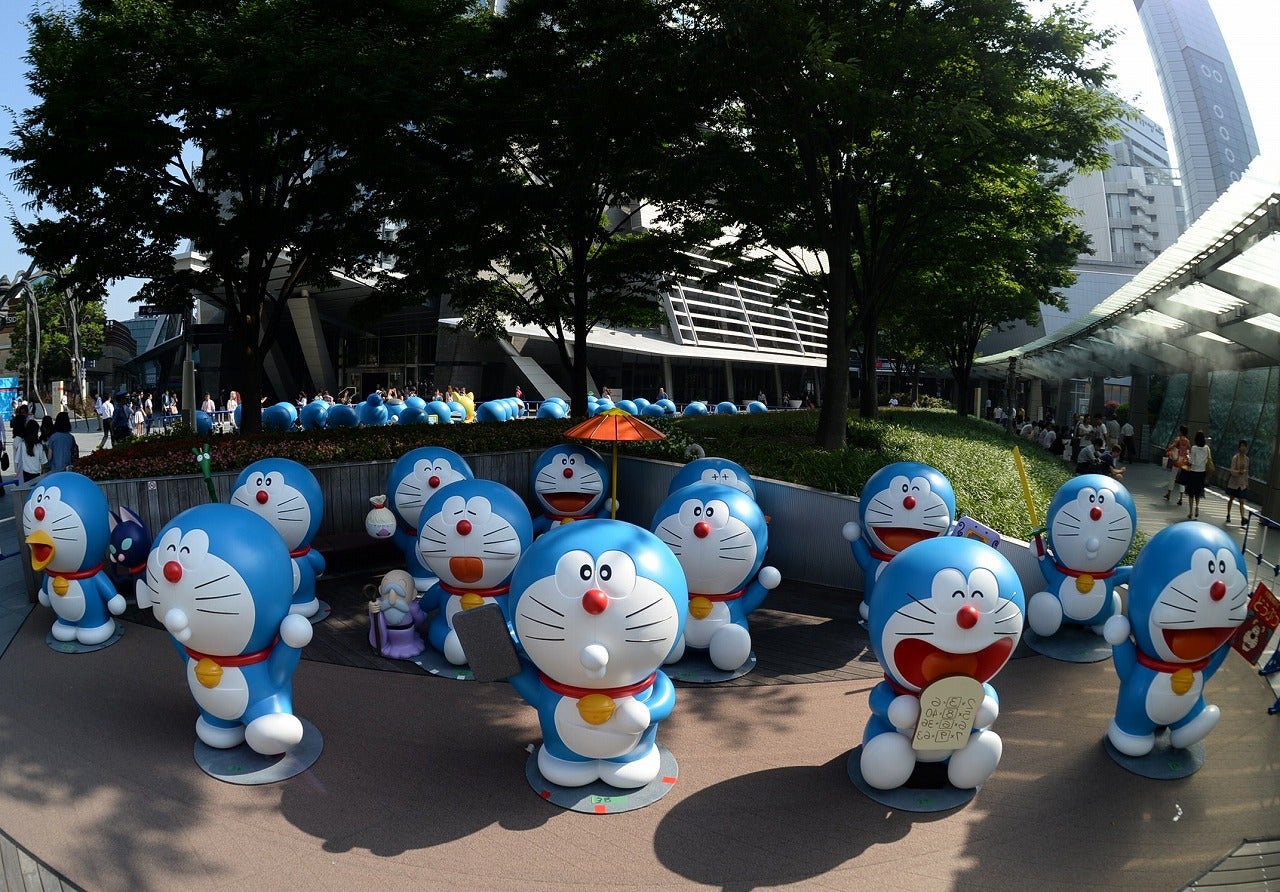 ほぼ等身大ドラえもん（C）藤子プロ・小学館・テレビ朝日・シンエイ・ADK