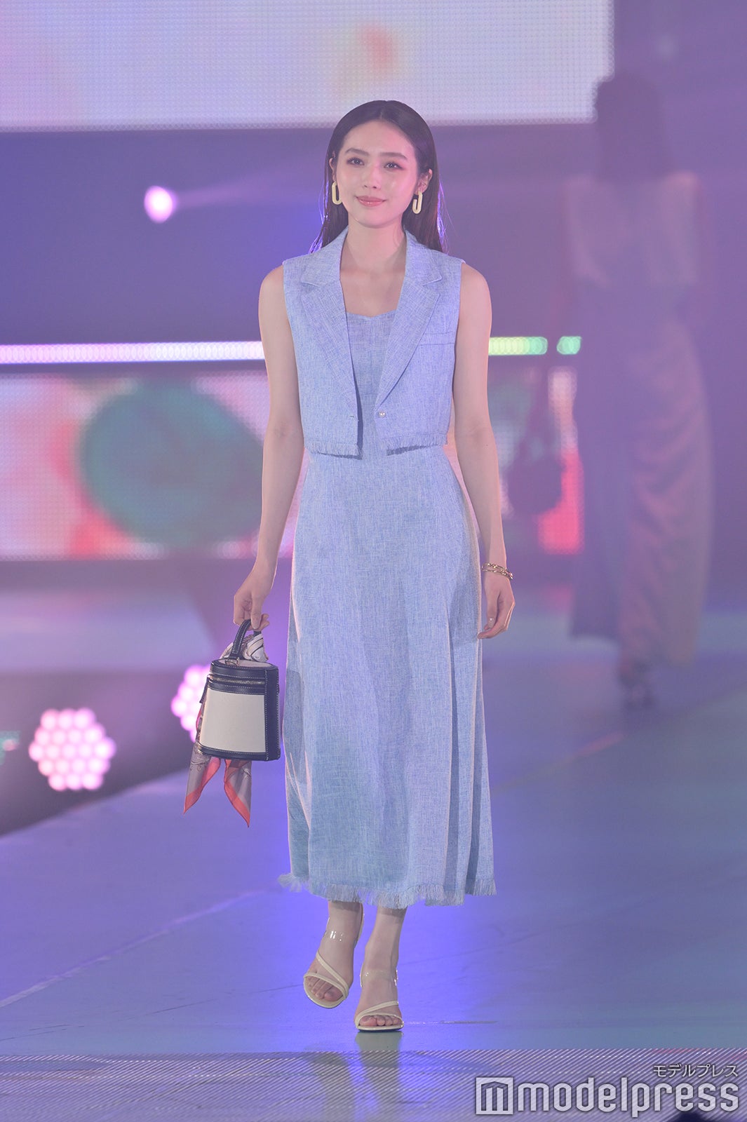 秋田汐梨（C）モデルプレス