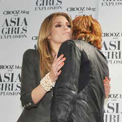 アナリン・マッコード、YOSHIKI