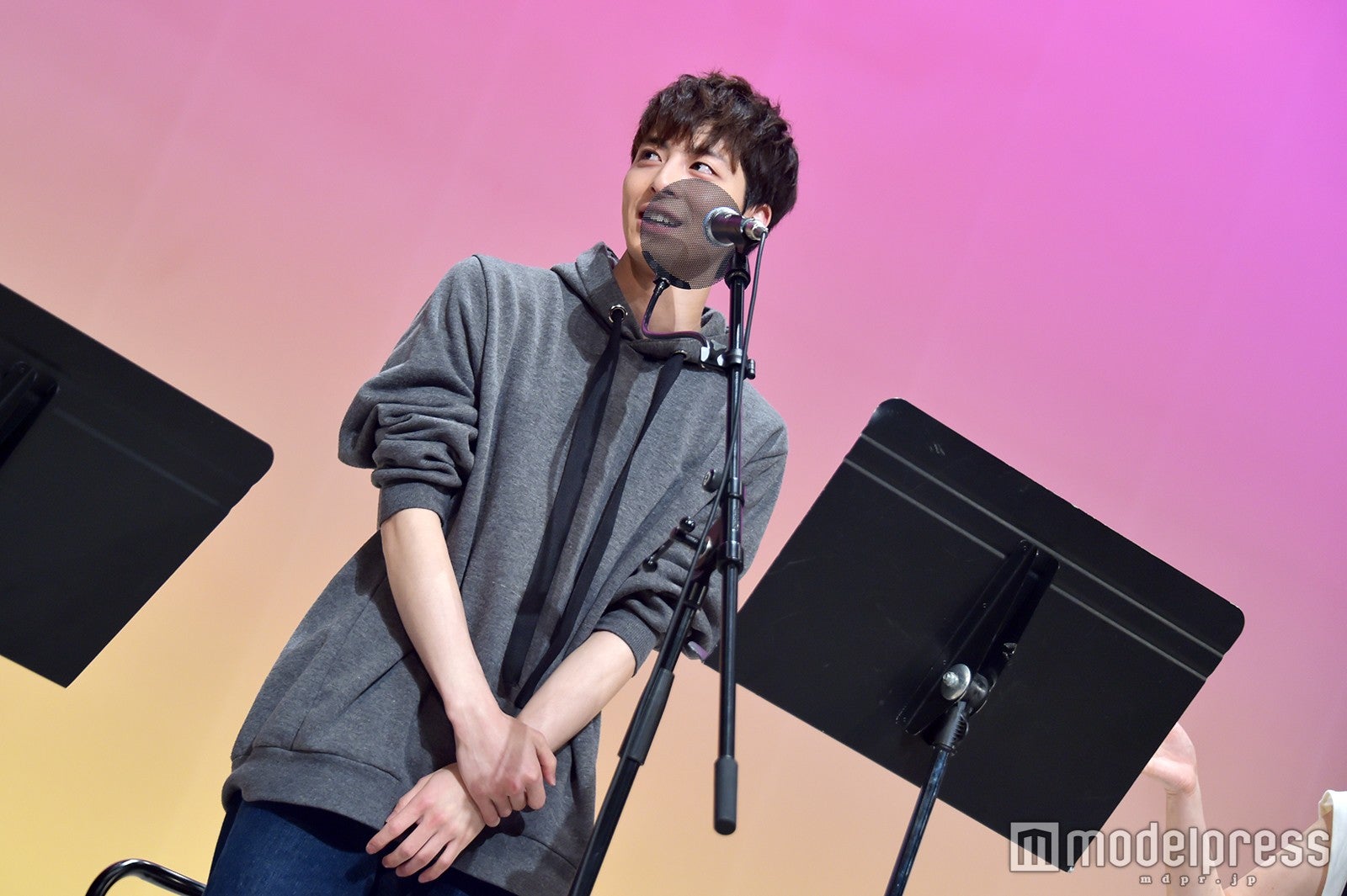 「めちゃくちゃ緊張しました…」と感想を語る（C）モデルプレス