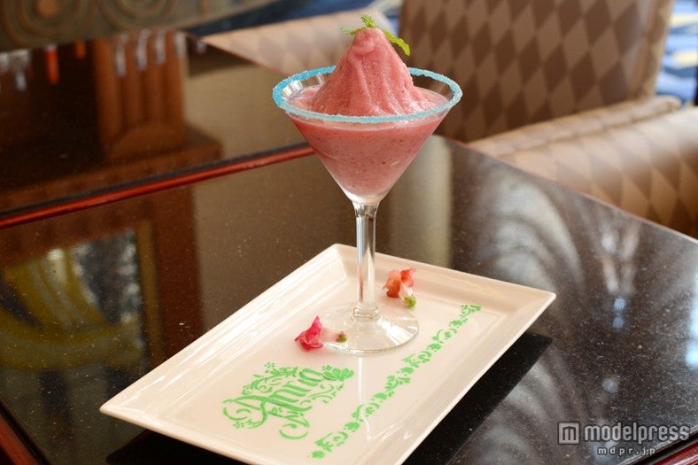 「アナと雪の女王」スペシャルノンアルコールカクテル／アナ