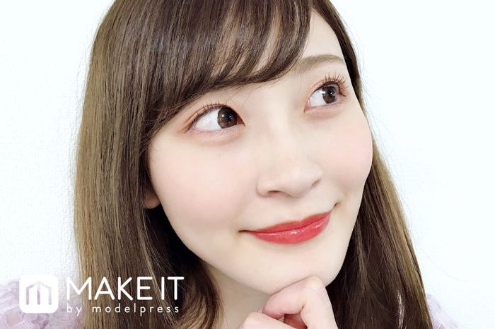 オレンジリップを使用したメイク (C)メイクイット