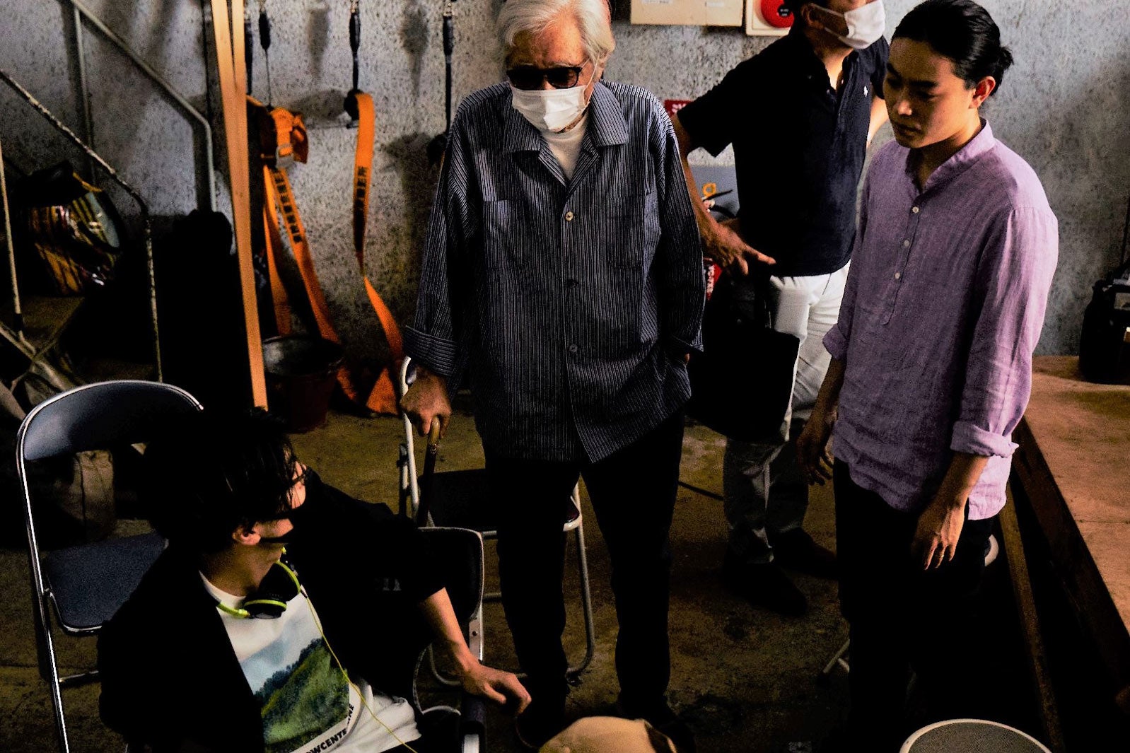 （左から）川村元気、山田洋次、菅田将暉／「百花」メイキングカット（C）2022「百花」製作委員会