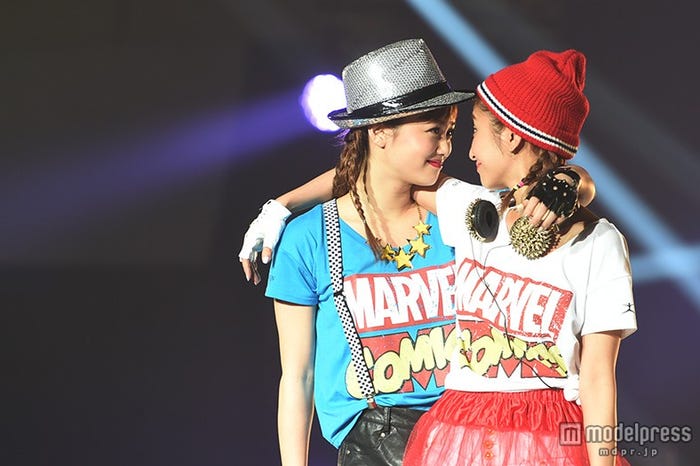 (左から)宮城舞、大石参月