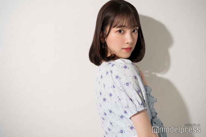 堀未央奈 本格ベッドシーンで溢れる色気 新たな挑戦で乃木坂46時代の悩みを強みに サレタガワのブルー インタビュー モデルプレス