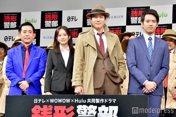 (左から)栗田貫一、前田敦子、鈴木亮平、三浦貴大 (C)モデルプレス