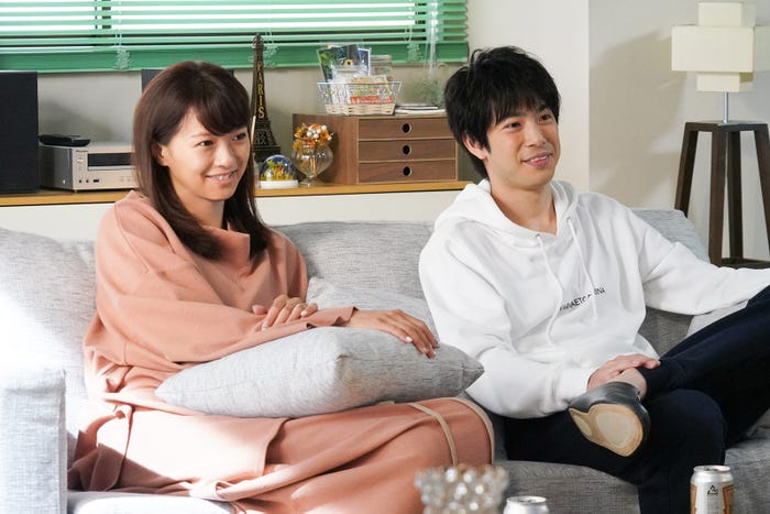 榮倉奈々、渡辺大知(C)日本テレビ