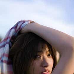 瀧本美織/ファーストフォトブック「いっしょに走ろっ!!」より