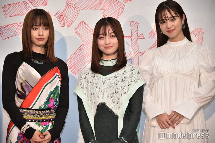 山本舞香、橋本環奈、横田真悠 (C)モデルプレス