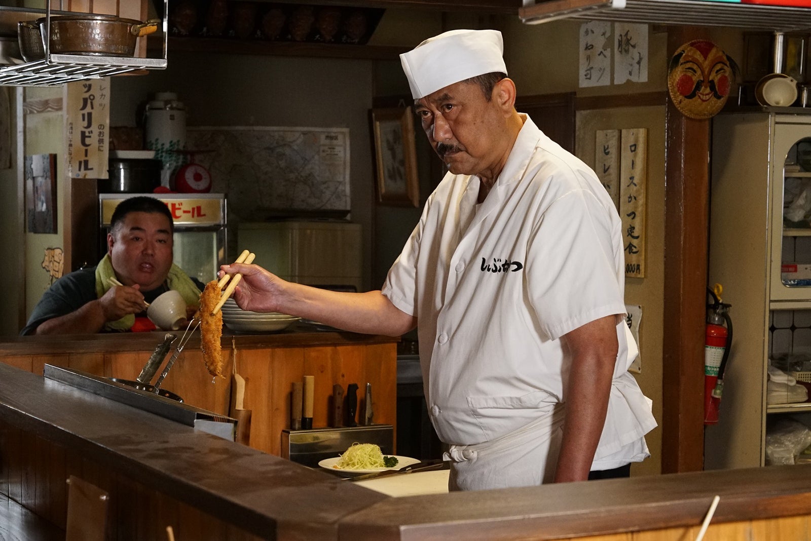 ブラザートム（C）2020イーピャオ・小山ゆうじろう／集英社・映画「とんかつDJアゲ太郎」製作委員会