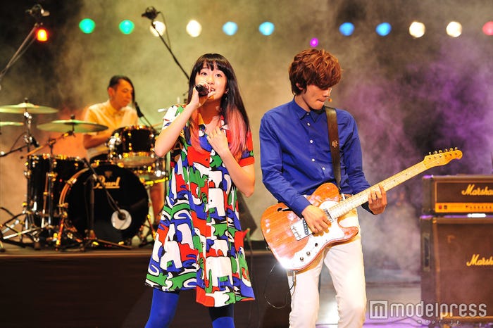 (右)DISH//北村匠海(TAKUMI)/(C)2016「あやカノ」製作委員会 (C)2014 CJ E&M CORPORATIO