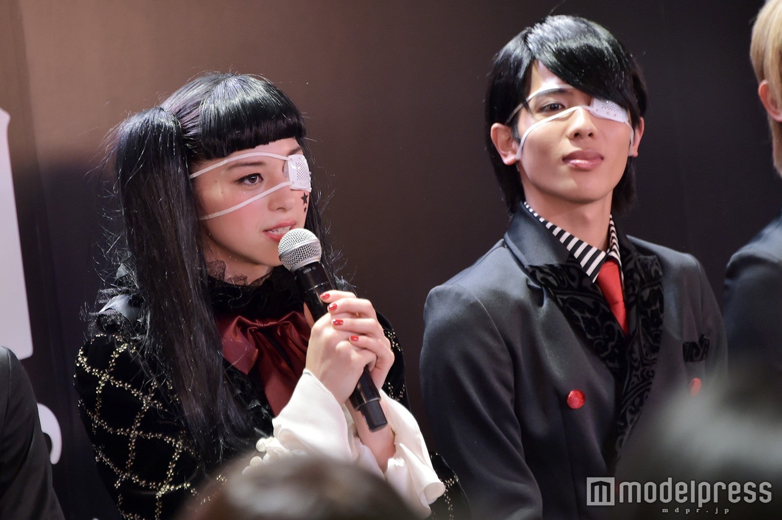 中条あやみ、志尊淳（C）モデルプレス