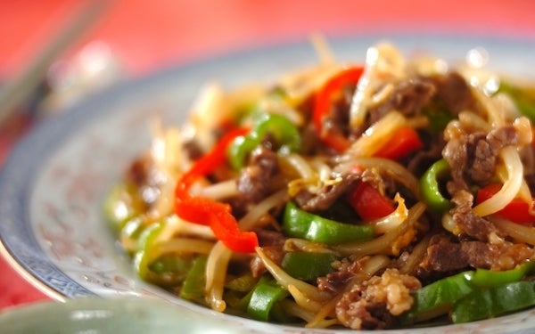 ピーマンが苦手な子どもでも食べられるかも!? ジューシーな「チンジャオロース」