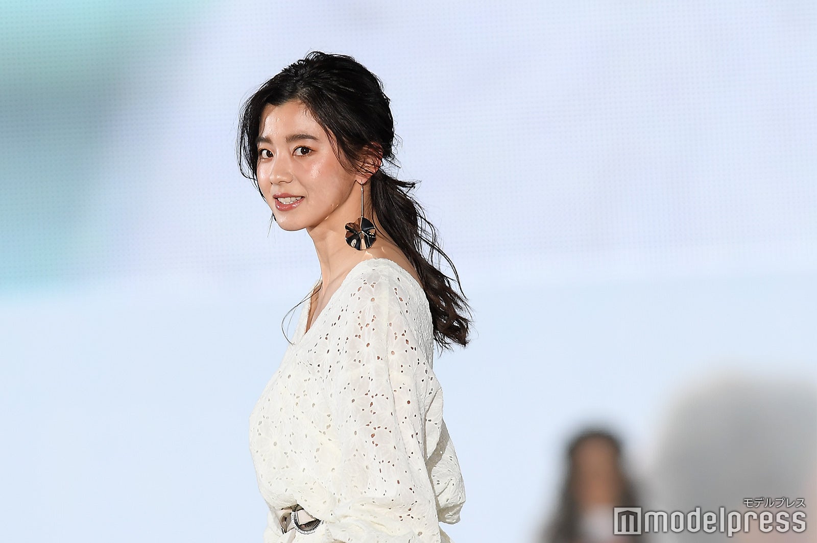 朝比奈彩（C）モデルプレス